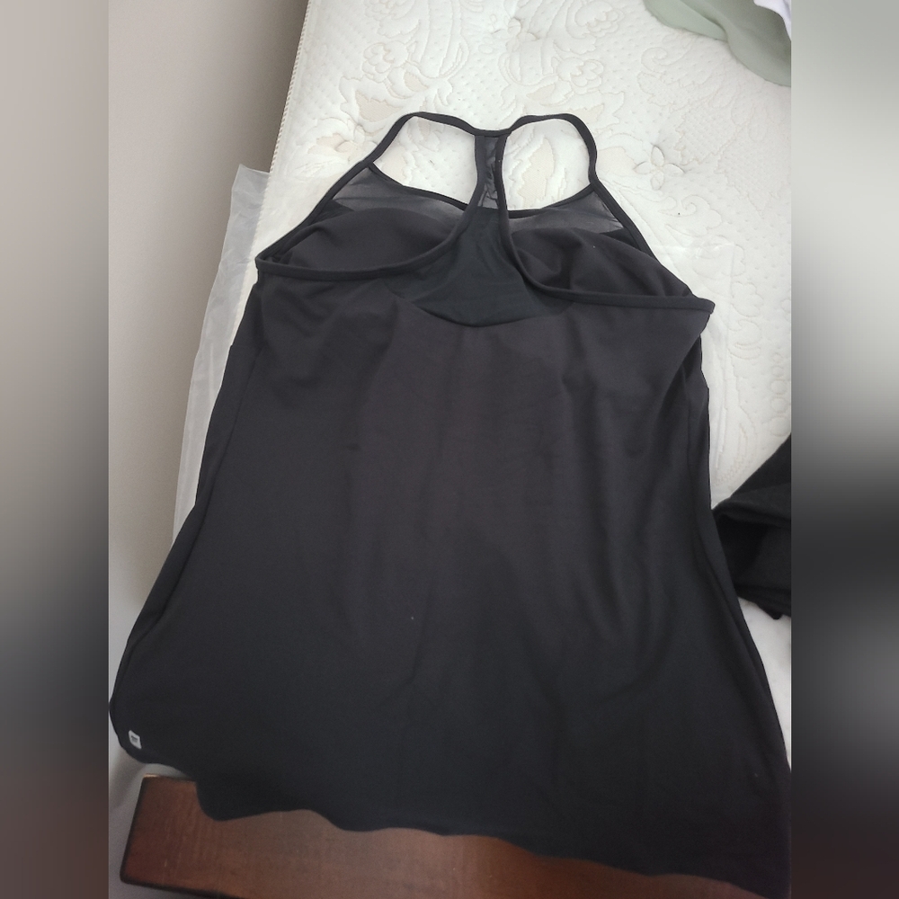 NWOT Fabletics Black Built In Bra Racerback Tank - Picture 2 of 3